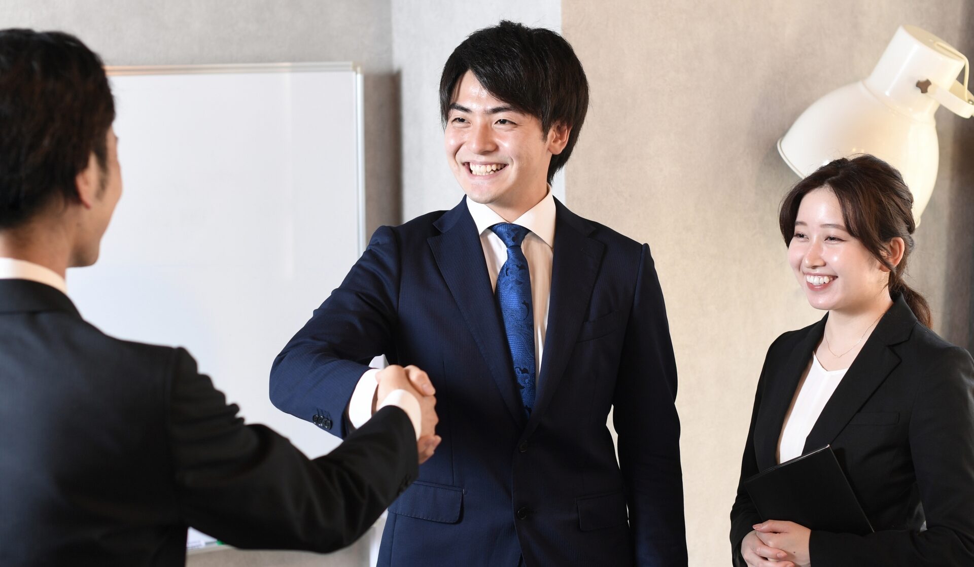 国内メーカー仕入れ